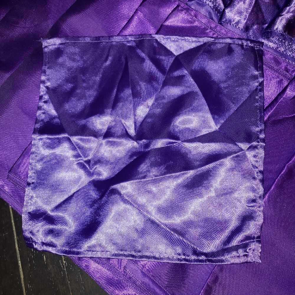 Table Runners N Silverware Wraps - image 2